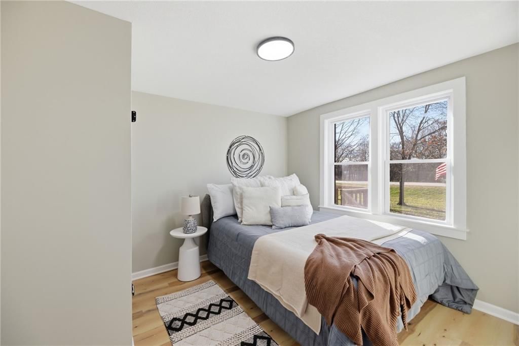 401 W Main Street — photo 14