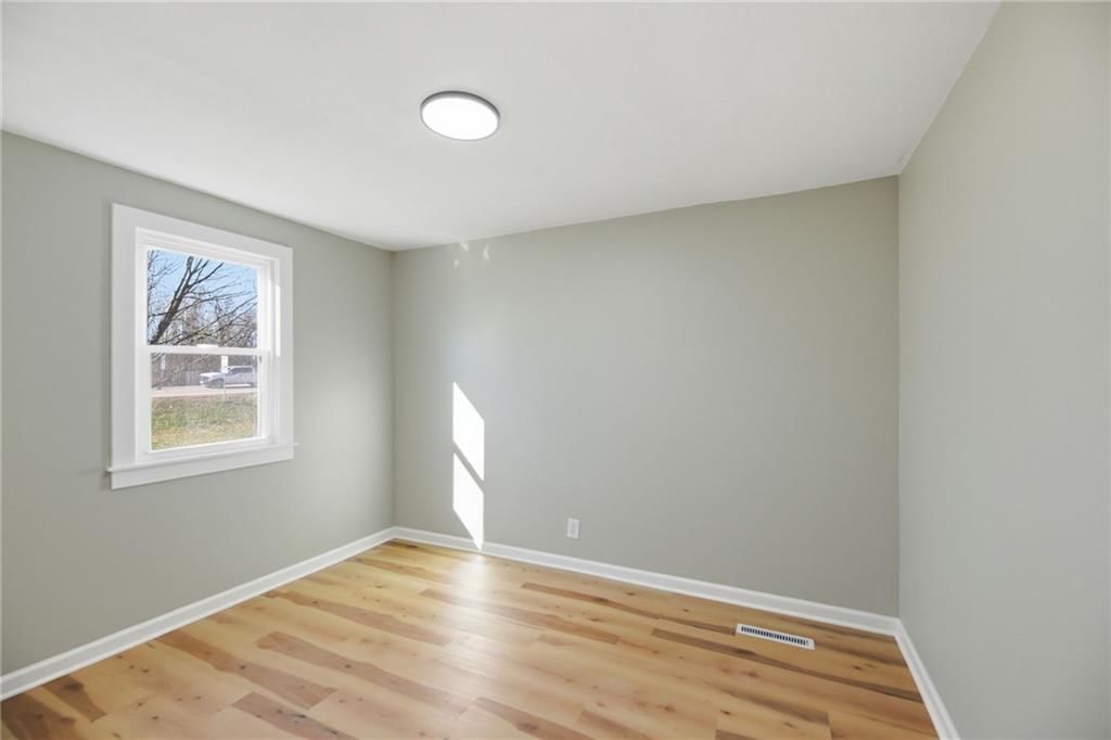 401 W Main Street — photo 18