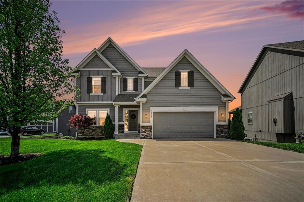 11612 N Farley Avenue, Kansas City, MO