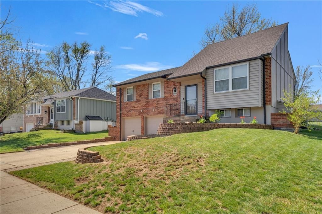 12828 S Sycamore Street — photo 3