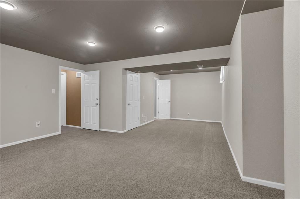 12828 S Sycamore Street — photo 21
