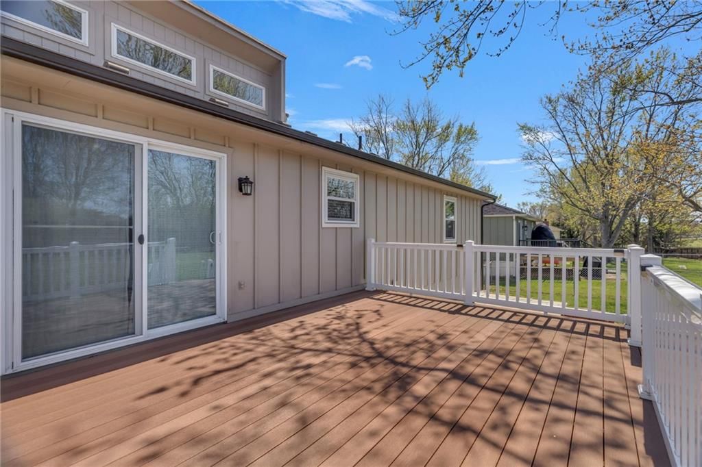12828 S Sycamore Street — photo 24