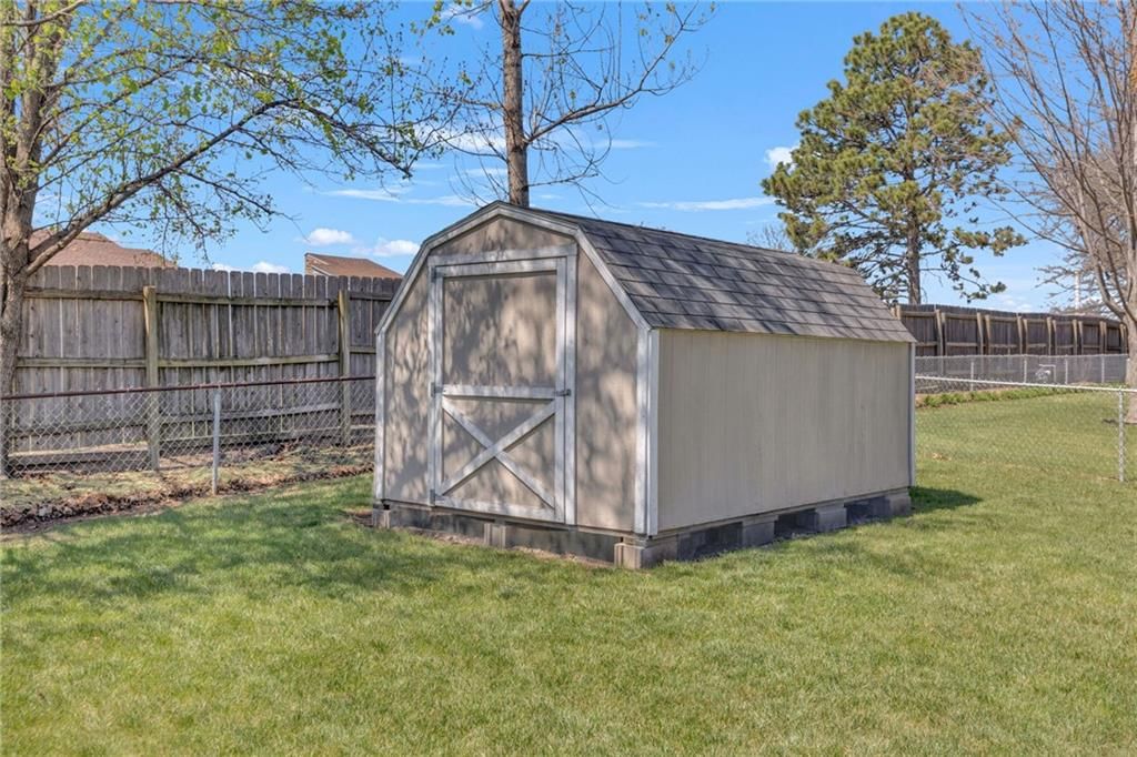 12828 S Sycamore Street — photo 25
