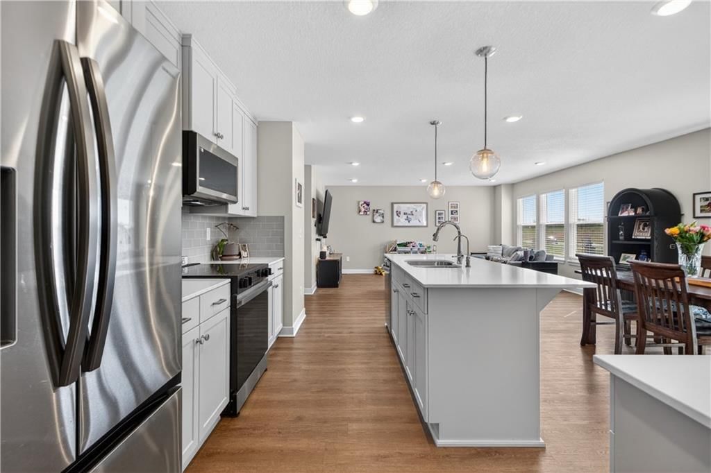 408 Woodview Drive — photo 12