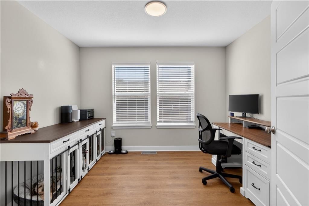408 Woodview Drive — photo 15
