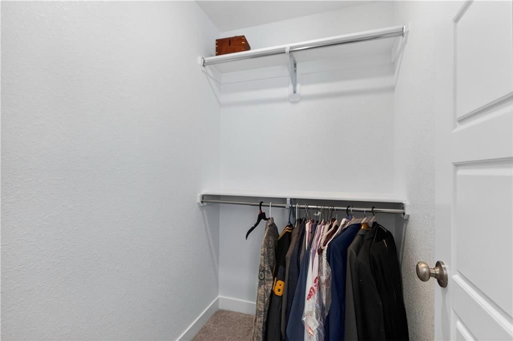 408 Woodview Drive — photo 37