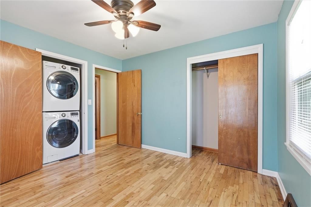 310 E Nichols Street — photo 23