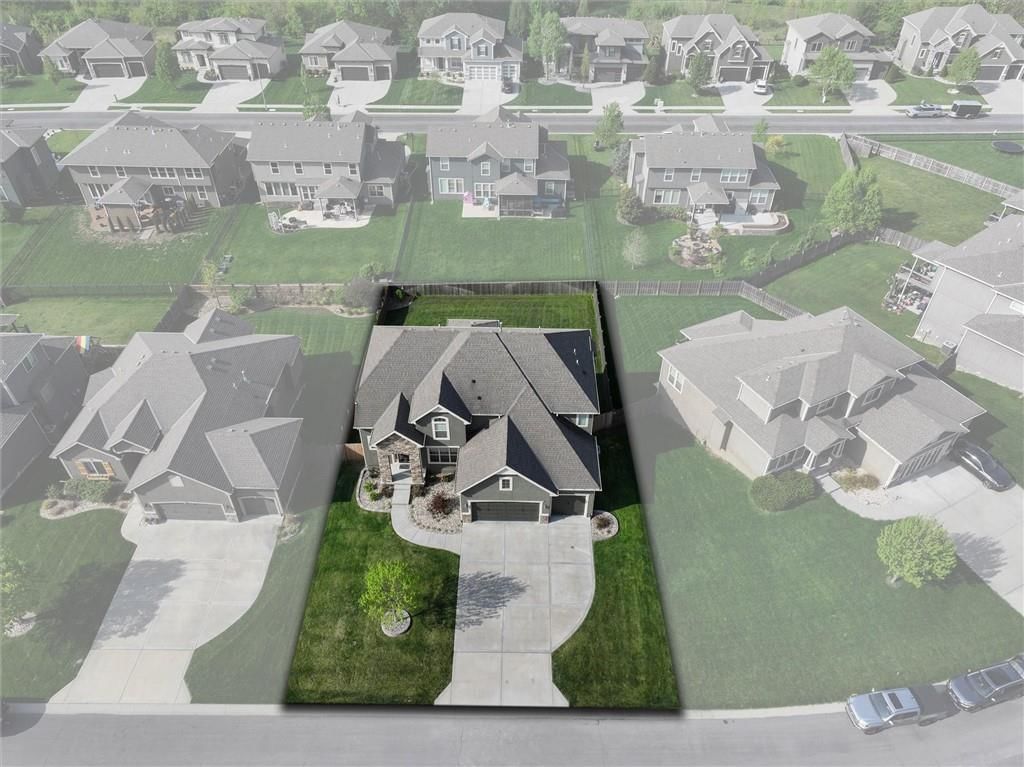 1521 SW Cross Creek Drive — photo 4