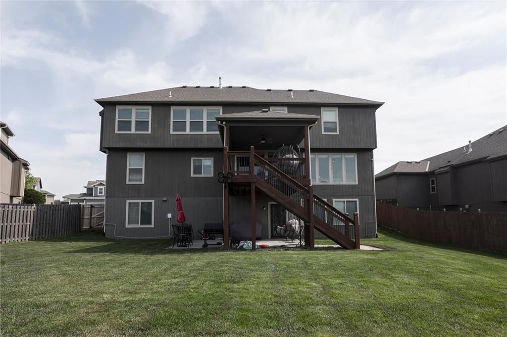1521 SW Cross Creek Drive — photo 31