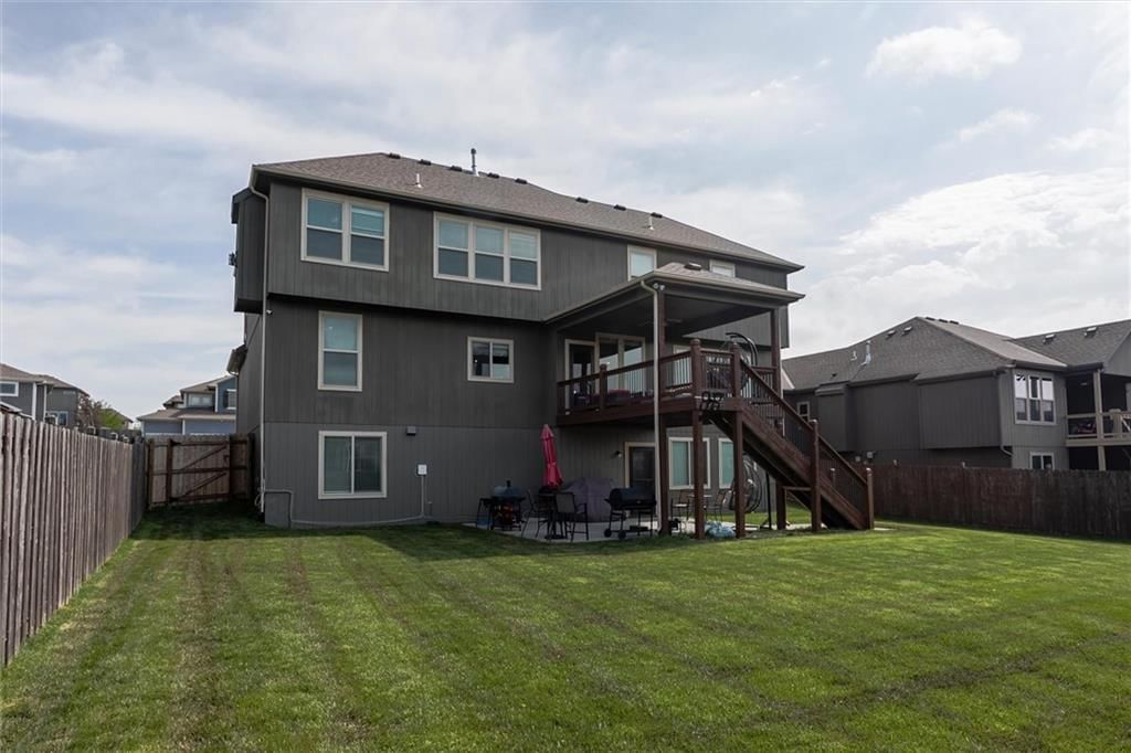 1521 SW Cross Creek Drive — photo 32