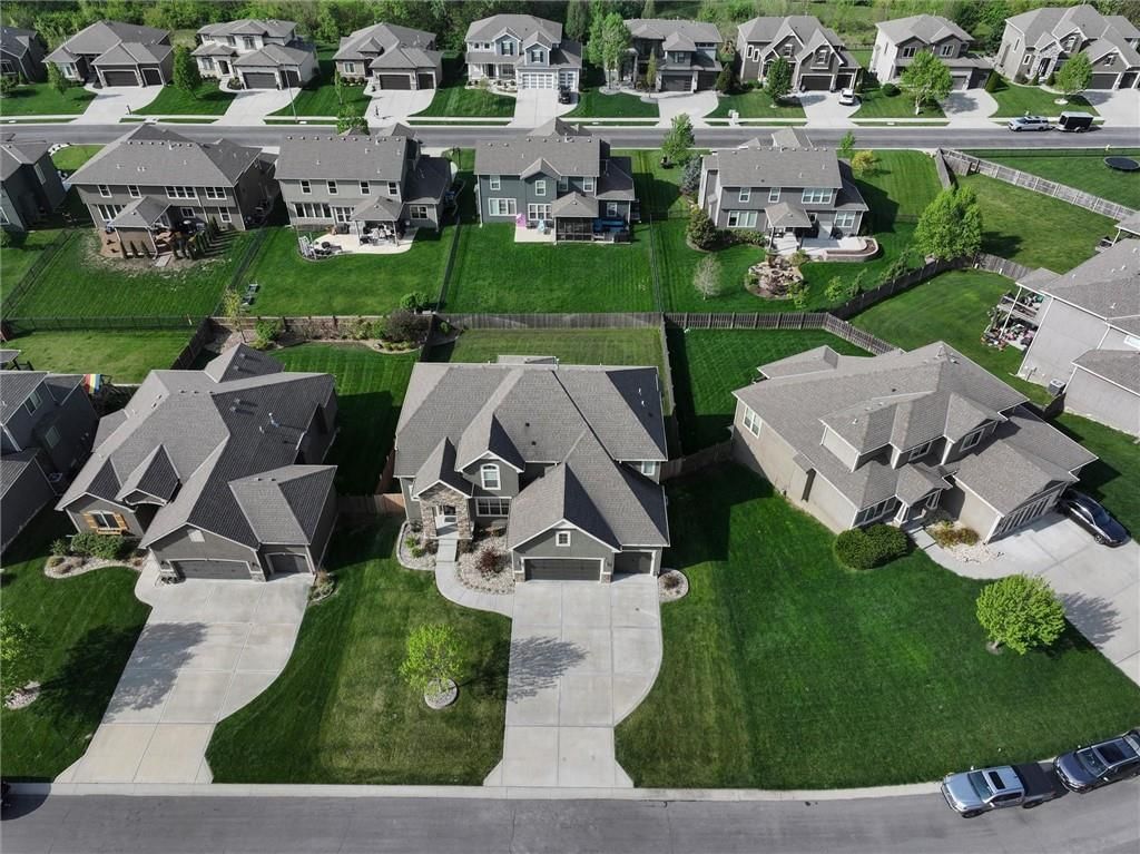 1521 SW Cross Creek Drive — photo 34