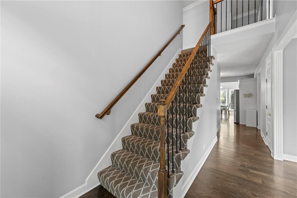15915 S Avalon Street — photo 3