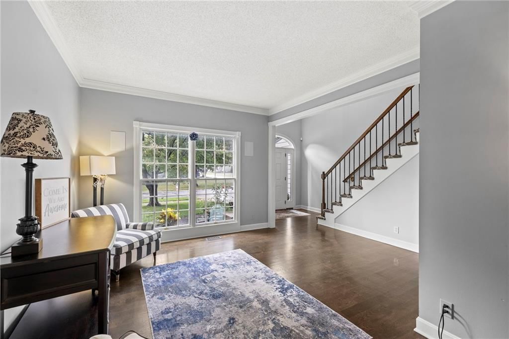 15915 S Avalon Street — photo 4
