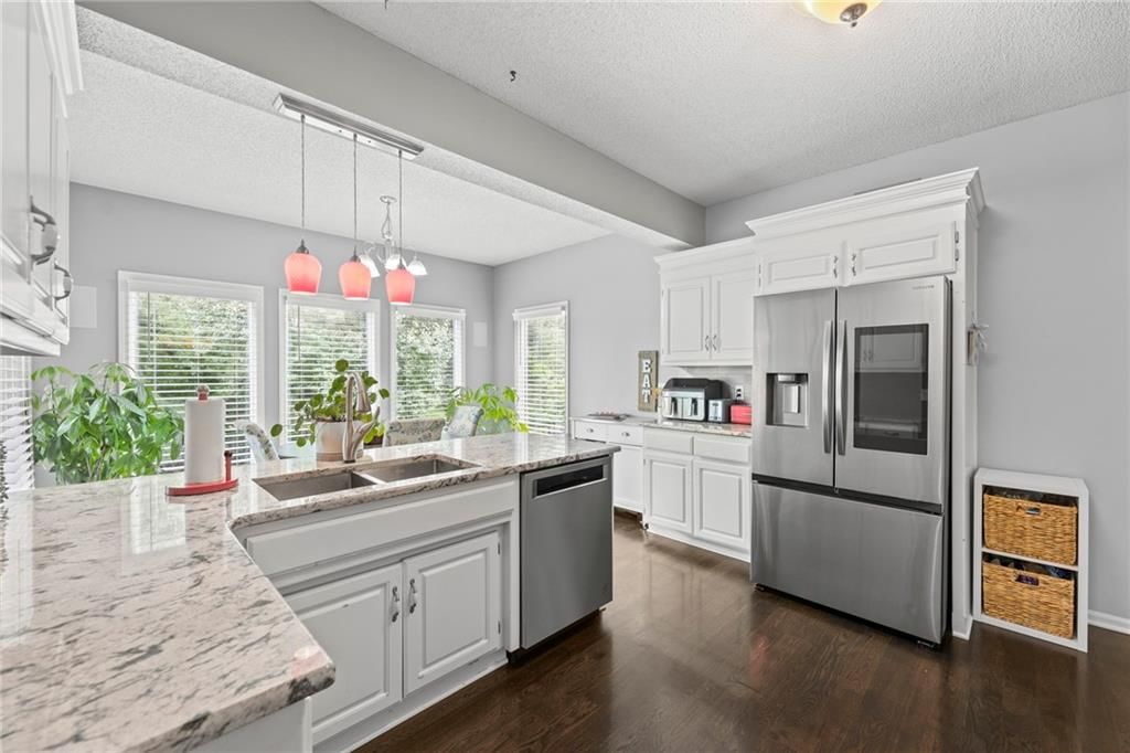 15915 S Avalon Street — photo 10