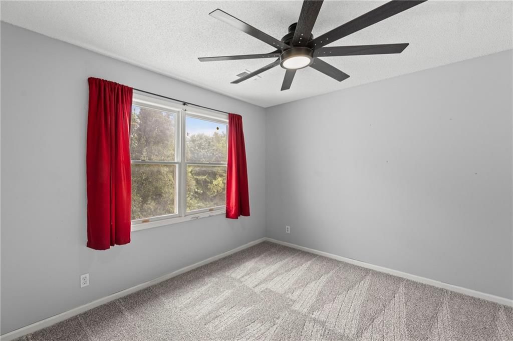 15915 S Avalon Street — photo 23