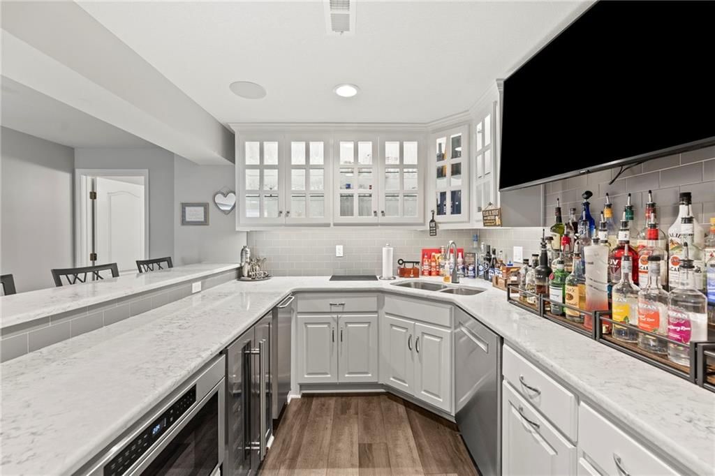 15915 S Avalon Street — photo 37