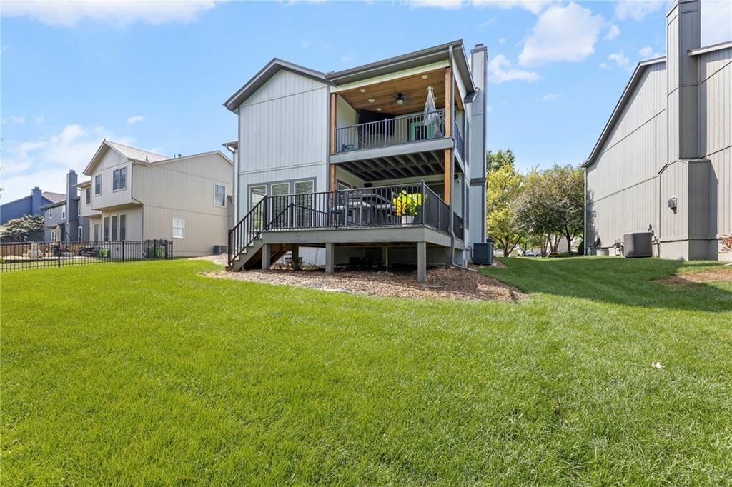15915 S Avalon Street — photo 41