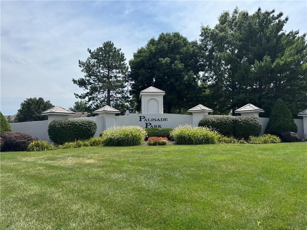 15915 S Avalon Street — photo 48