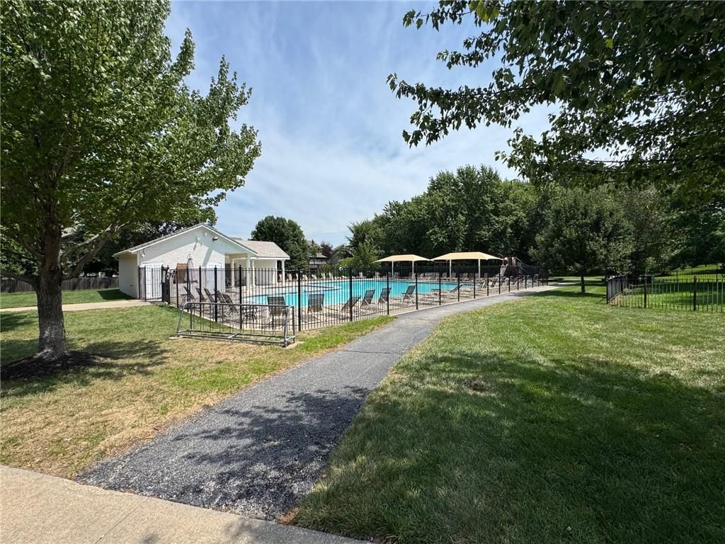 15915 S Avalon Street — photo 49