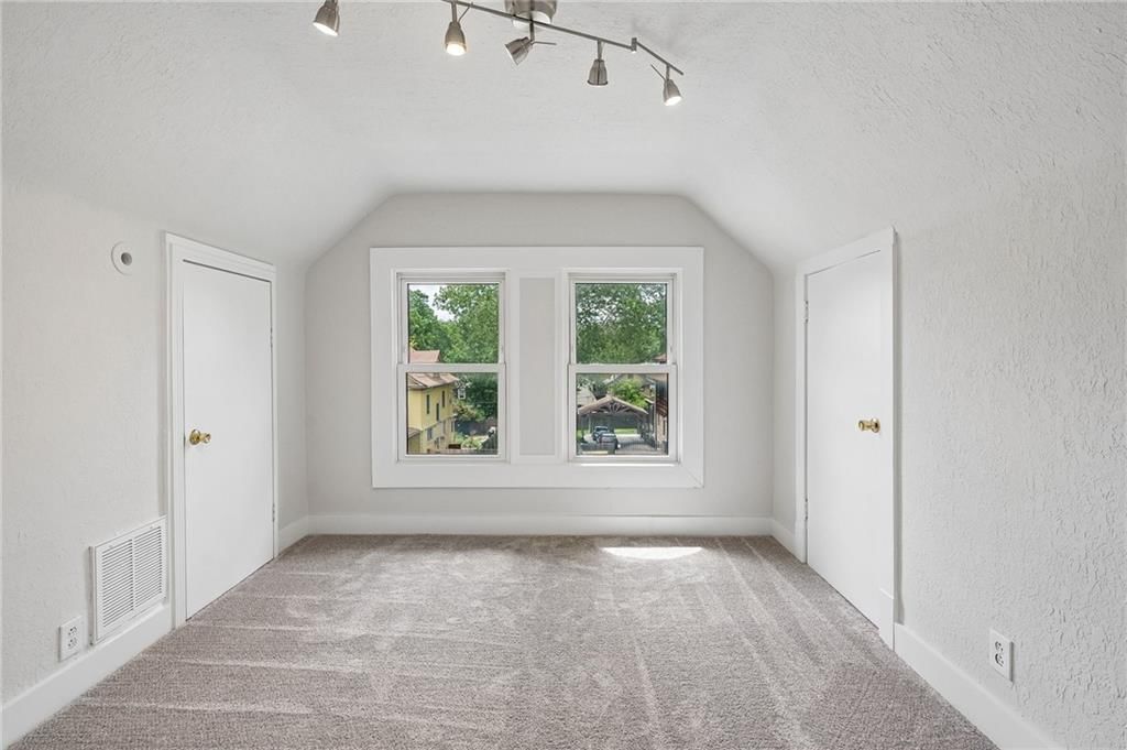 4411 HARRISON Street — photo 29
