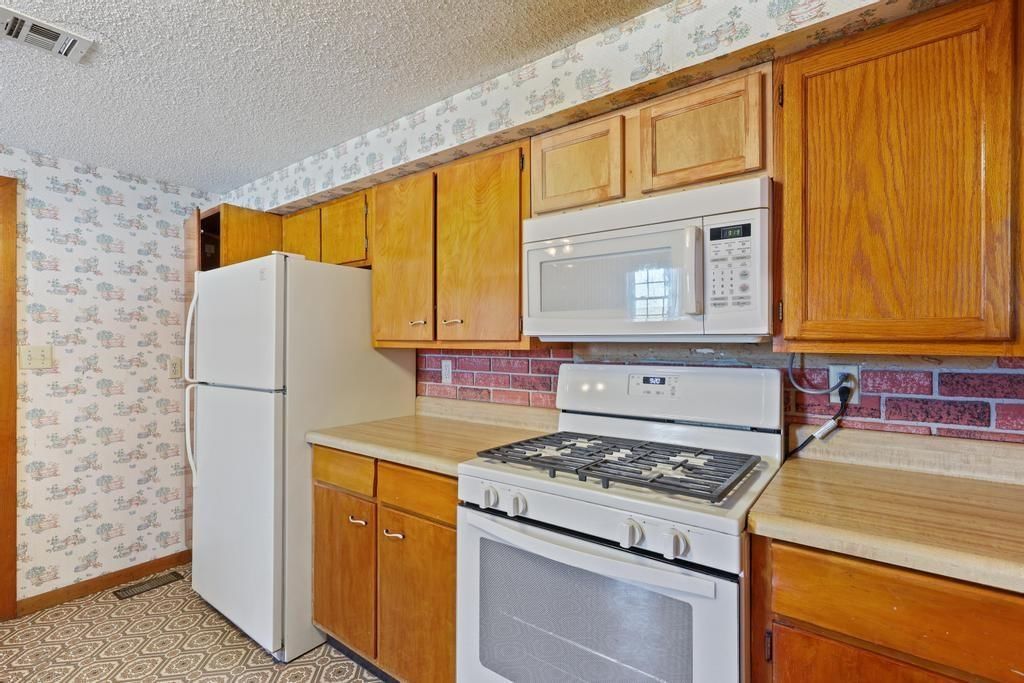1015 E Pine Street — photo 10