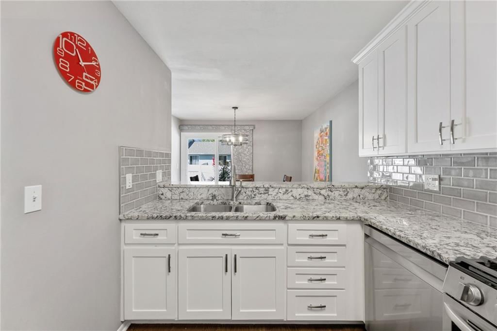 6525 W 49th Street — photo 10