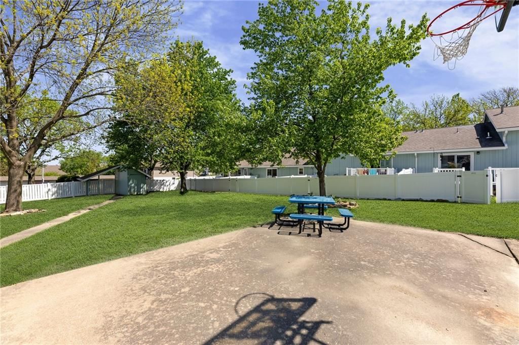 6525 W 49th Street — photo 33