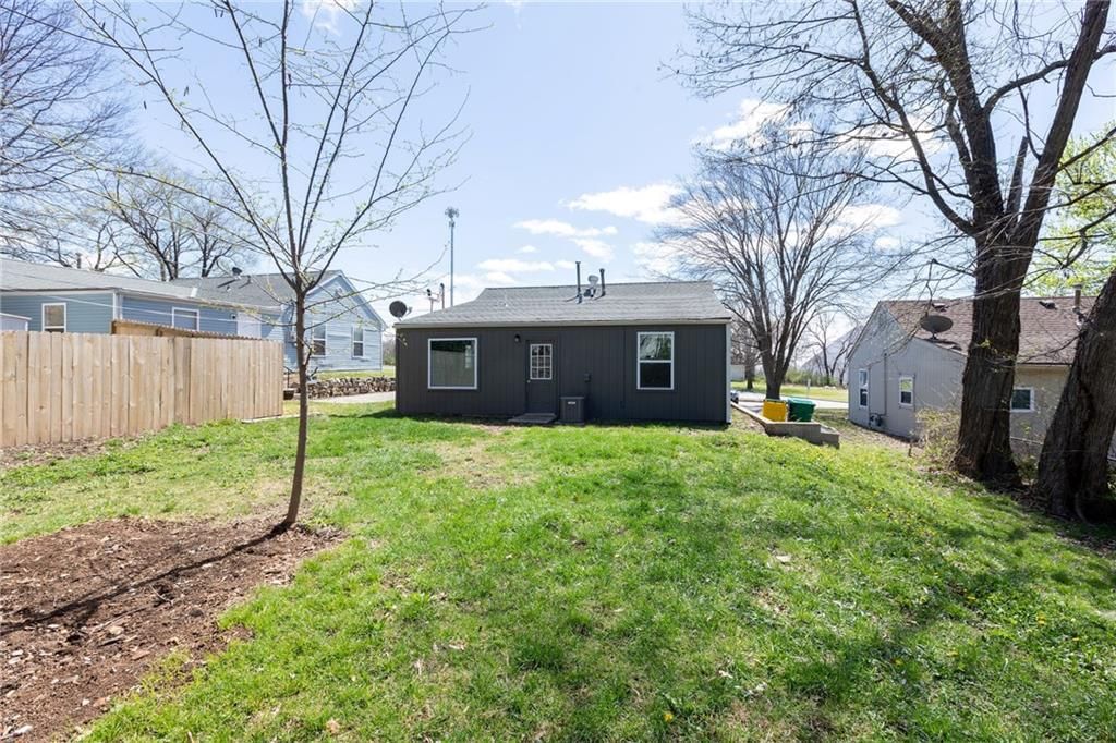 4714 Shawnee Drive — photo 15