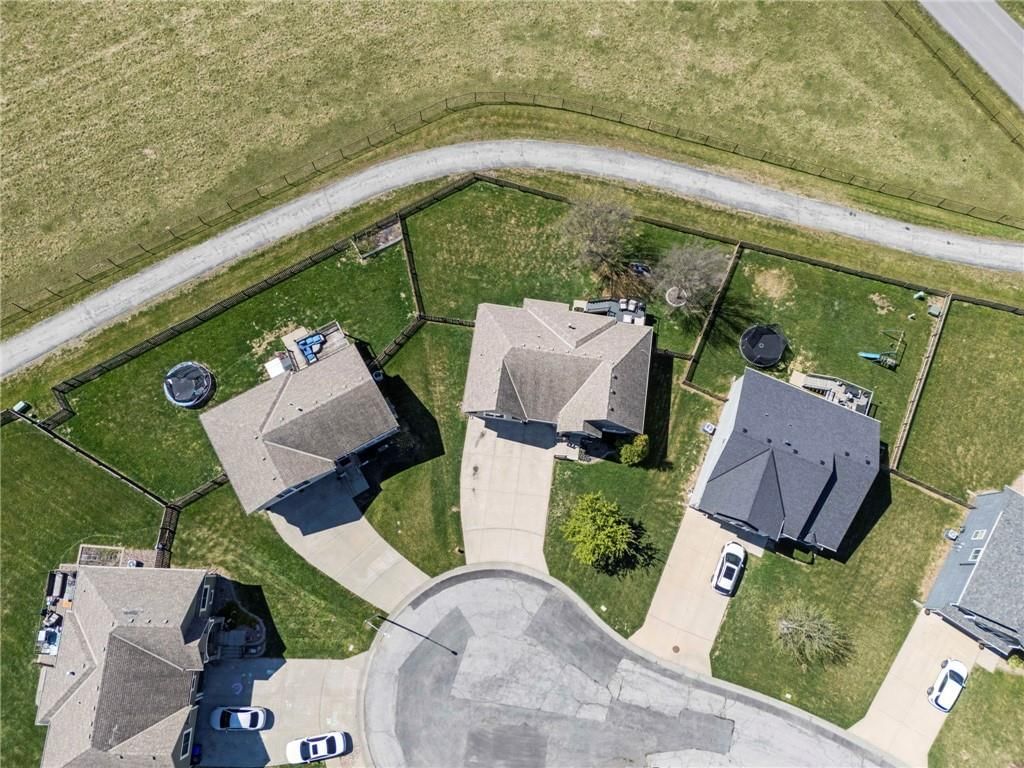 1910 Prairie Clover Road — photo 40