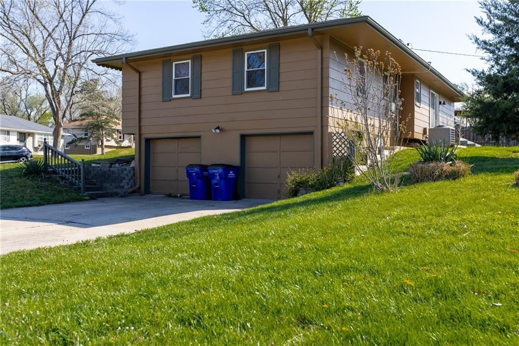 3101 NE 66th Terrace — photo 31