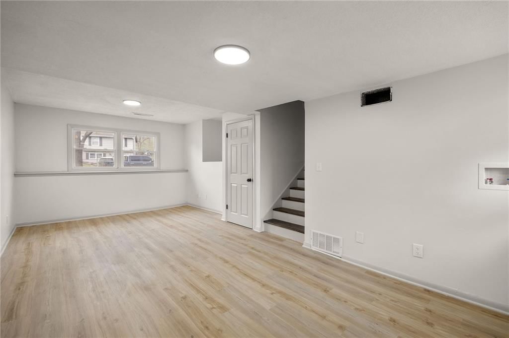 8813 W 90th Terrace — photo 29