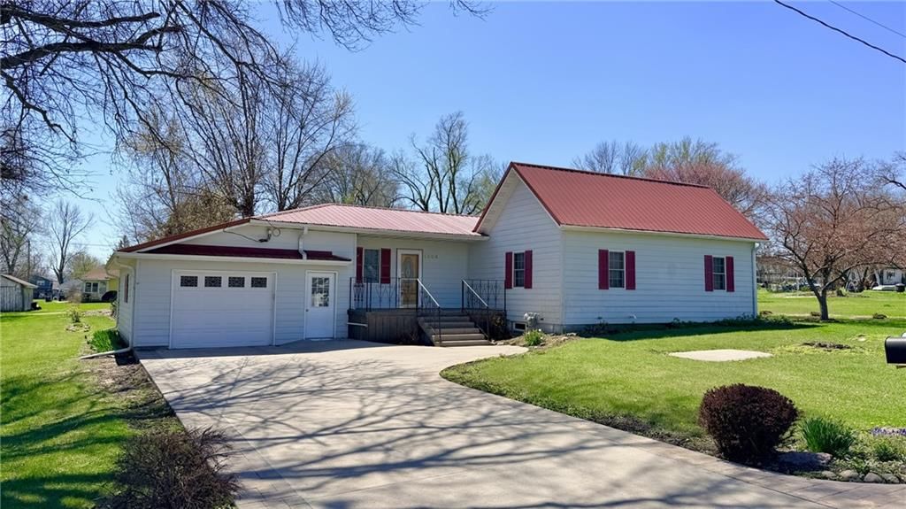 1404 E 13th Street, Trenton, MO