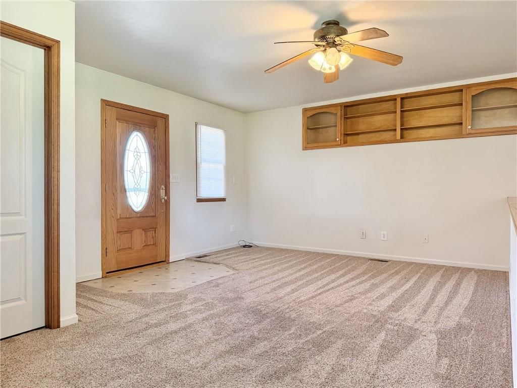 1404 E 13th Street — photo 10