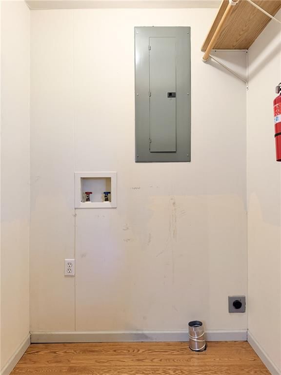1404 E 13th Street — photo 20