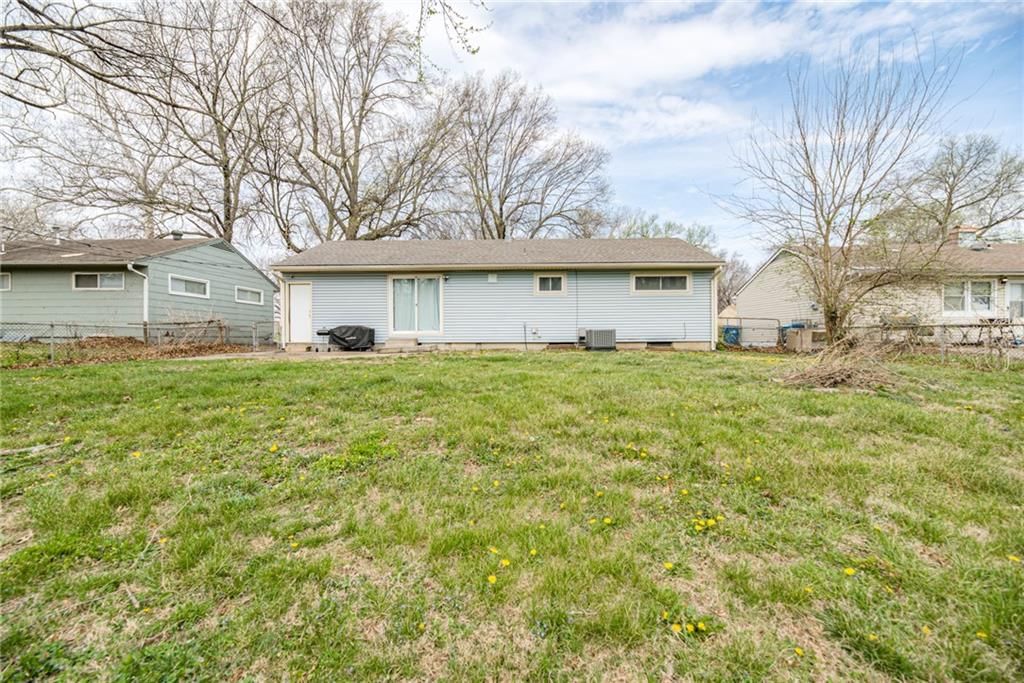 7407 E 111TH Terrace — photo 32