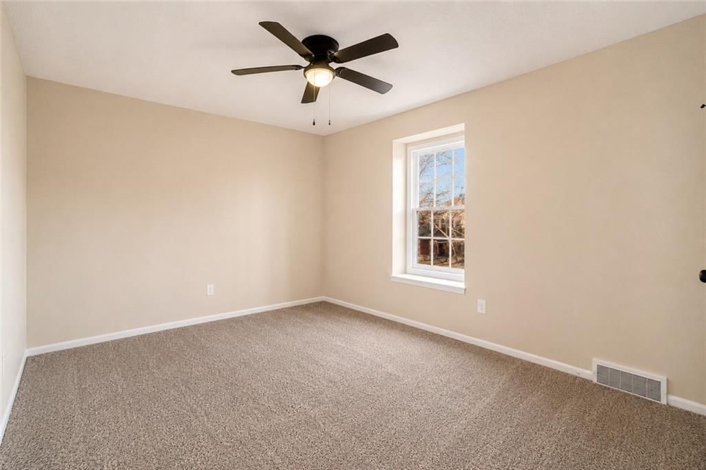 3510 NE Kingwood Place — photo 11