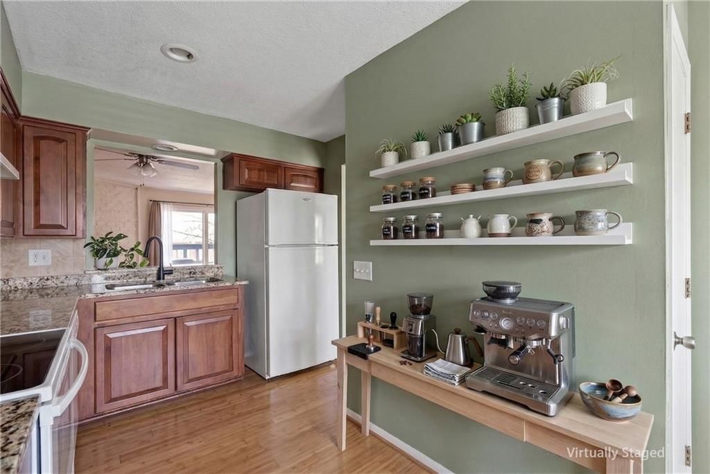 8045 Monrovia Street — photo 10