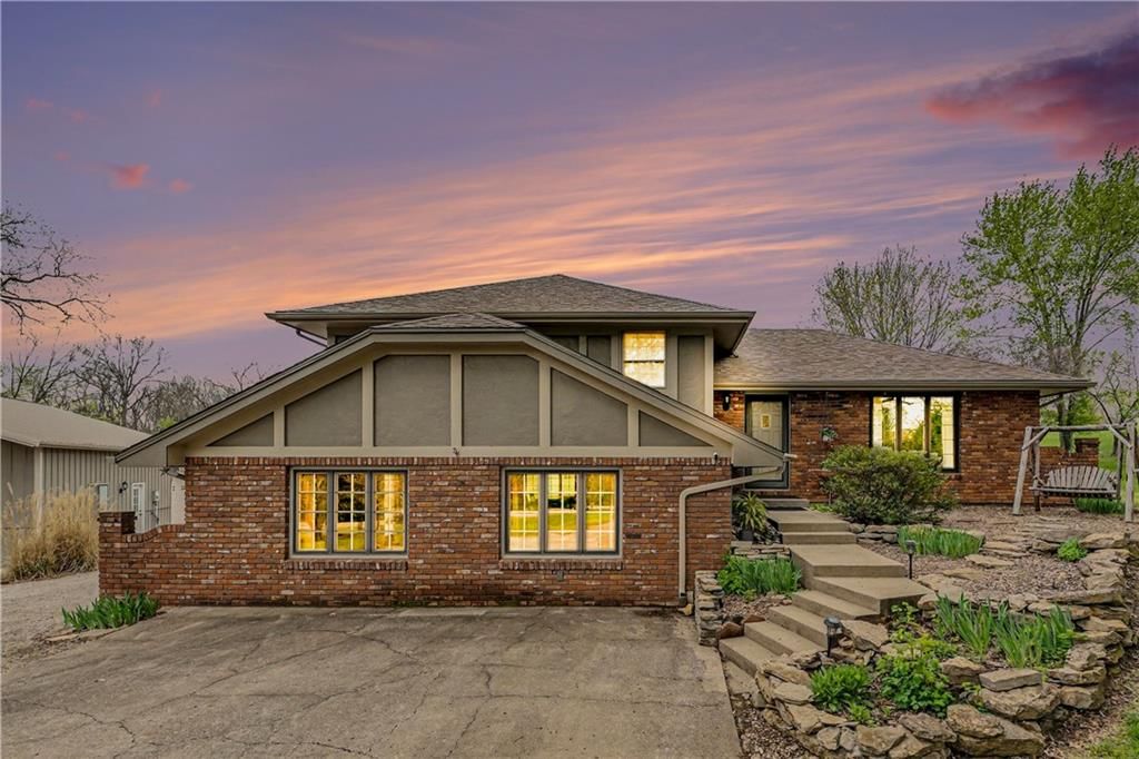 17710 Sycamore Street — photo 2