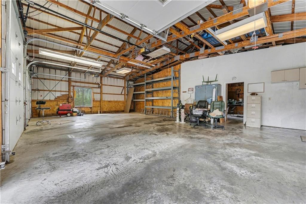 17710 Sycamore Street — photo 32