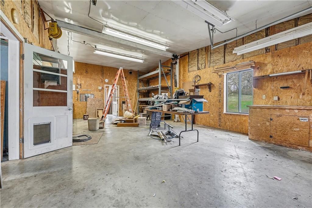 17710 Sycamore Street — photo 33