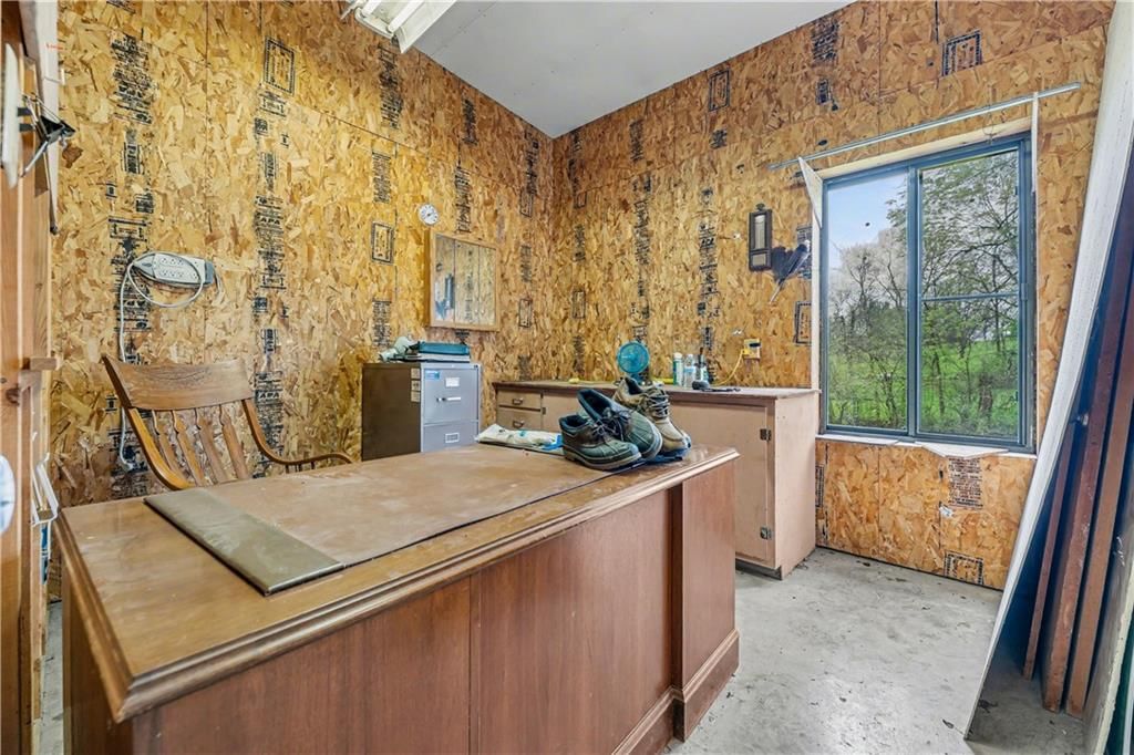 17710 Sycamore Street — photo 35
