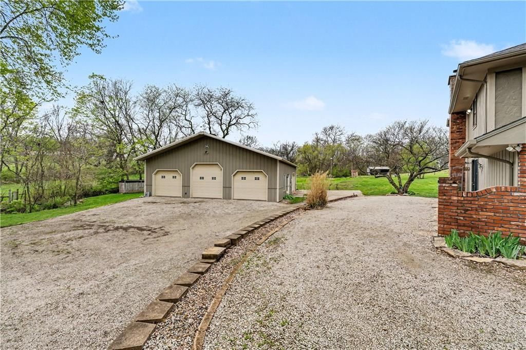 17710 Sycamore Street — photo 36