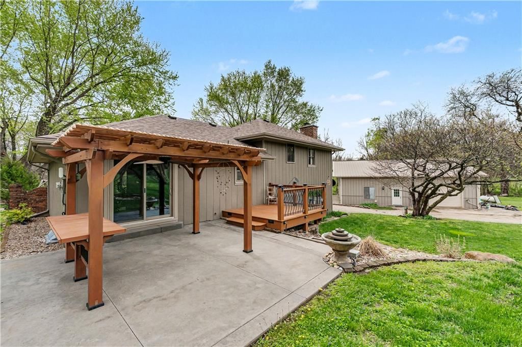 17710 Sycamore Street — photo 37