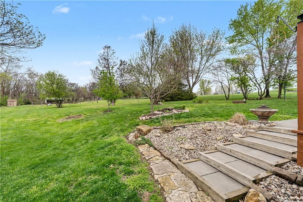17710 Sycamore Street — photo 38