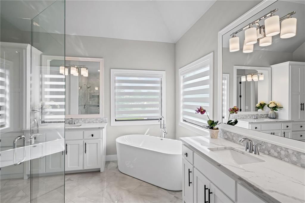 5701 NW 103rd Street — photo 19