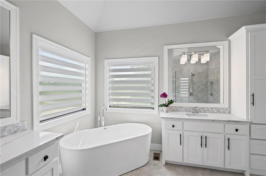 5701 NW 103rd Street — photo 20