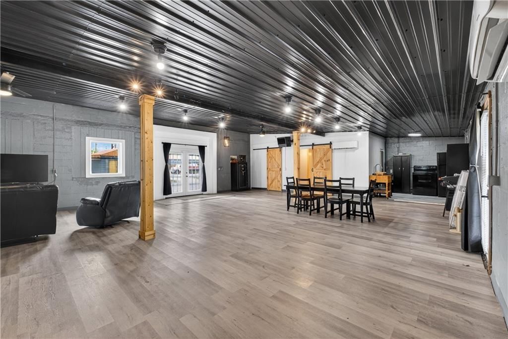 405 N Virginia Avenue — photo 8