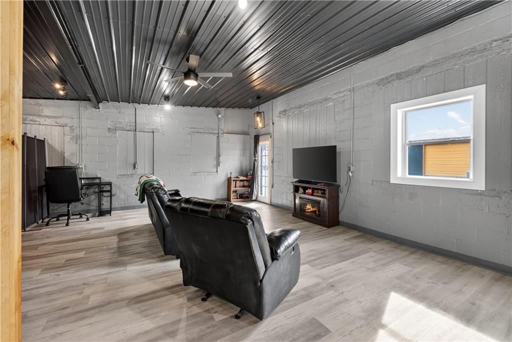 405 N Virginia Avenue — photo 9