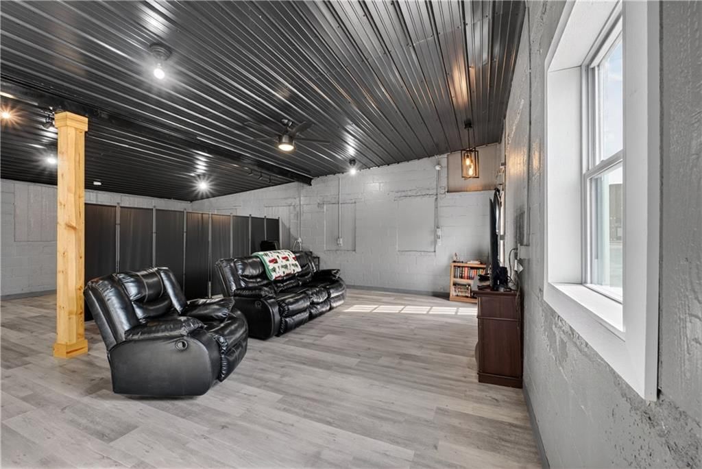 405 N Virginia Avenue — photo 10