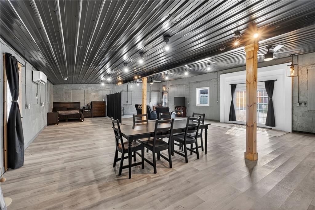 405 N Virginia Avenue — photo 19